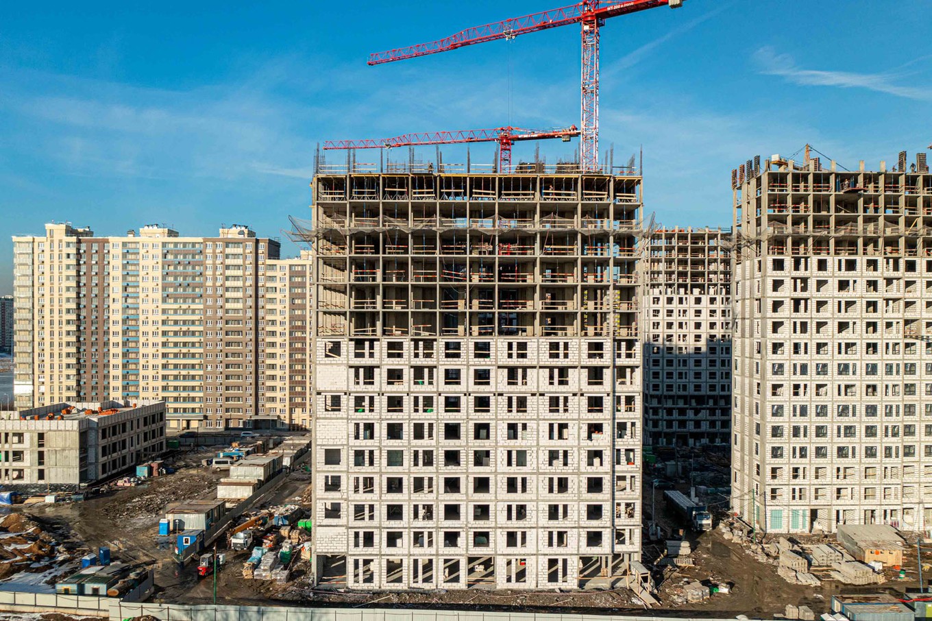 2022 Март