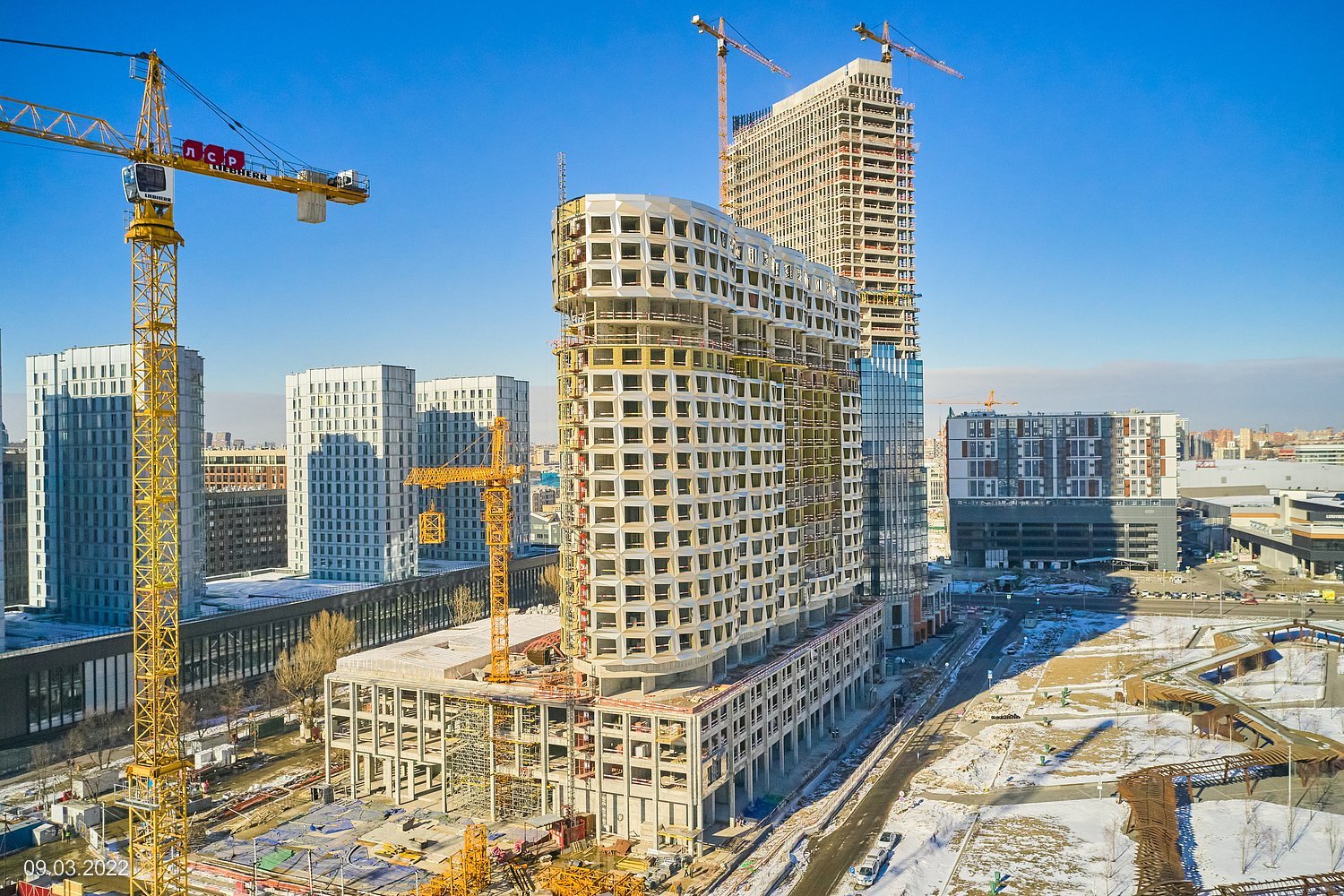 2022 Март