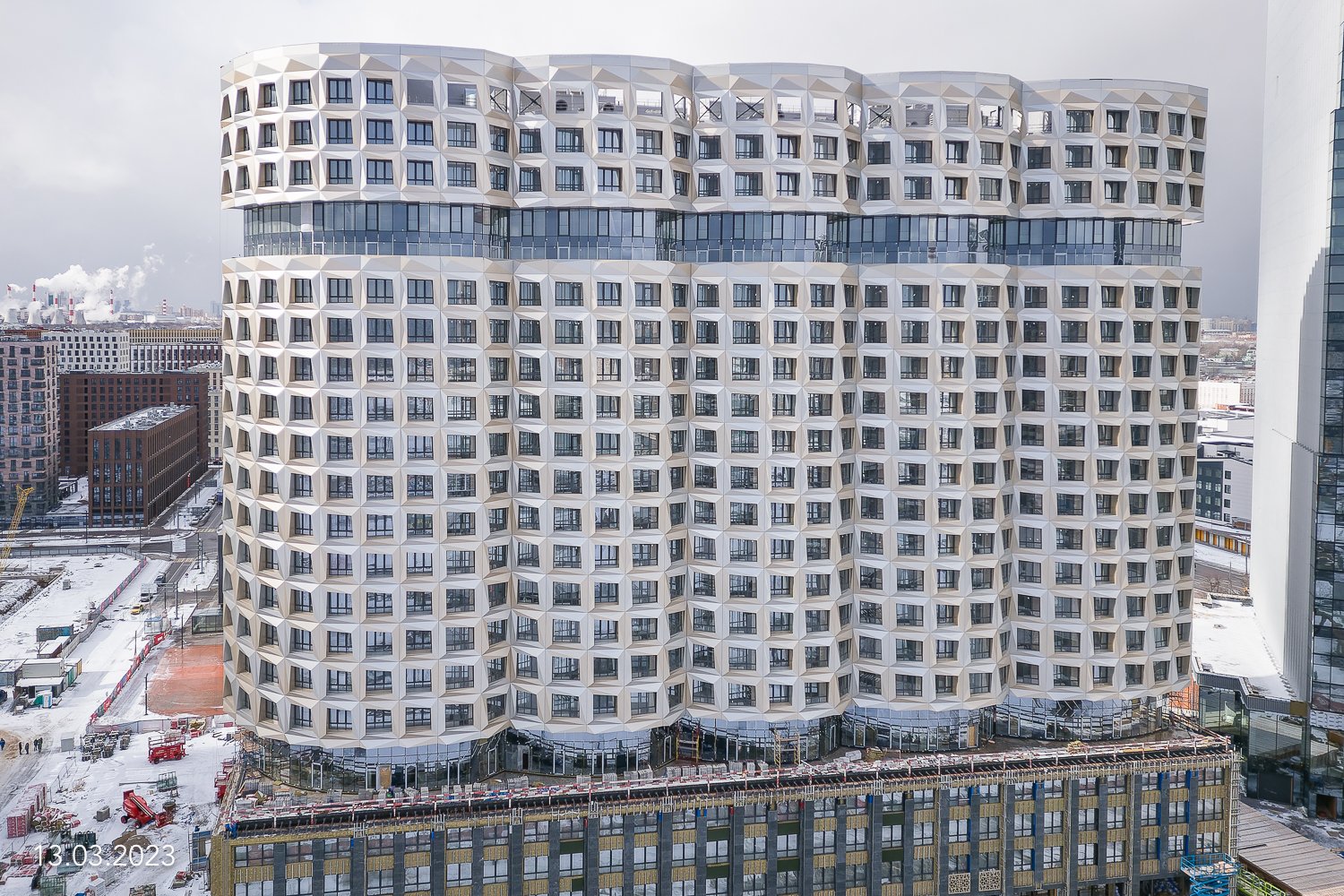 2023 Март