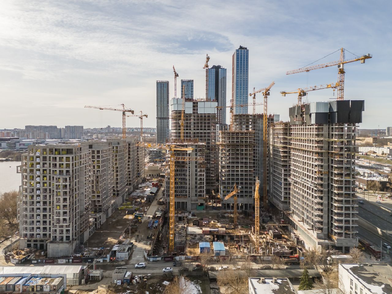 2025 Апрель